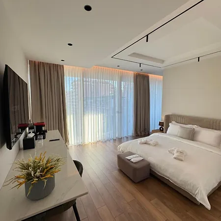 The Metropolitan تيرانا