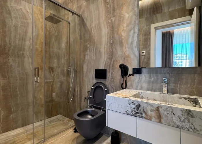 The Metropolitan شقة تيرانا