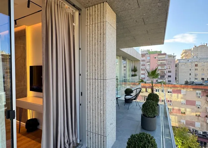 The Metropolitan شقة تيرانا