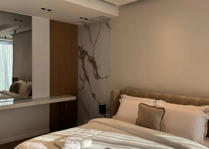 The Metropolitan شقة