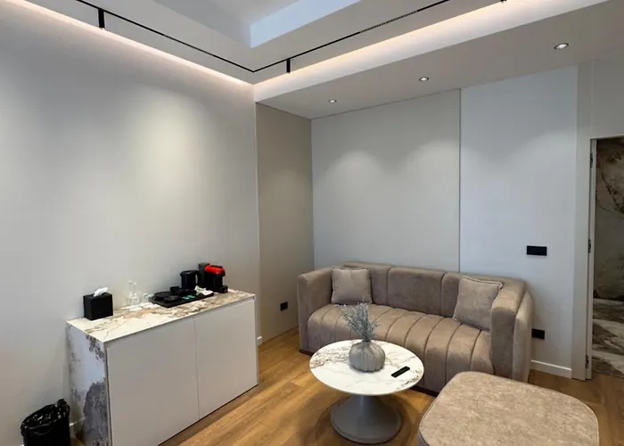 The Metropolitan * تيرانا